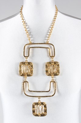 Lot 26 - A Pierre Cardin gilt metal necklace, late...