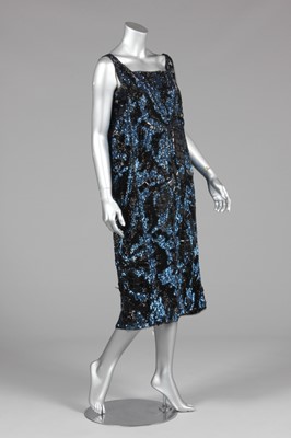 Lot 81 - An electric-blue and black sequined flapper...