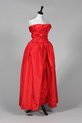Lot 85 - A Christian Dior London deep scarlet taffeta...