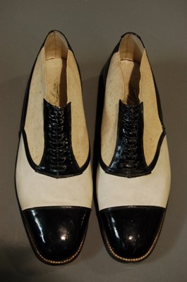 Lot 140 - A rare pair of stylish Giuseppe Marini...