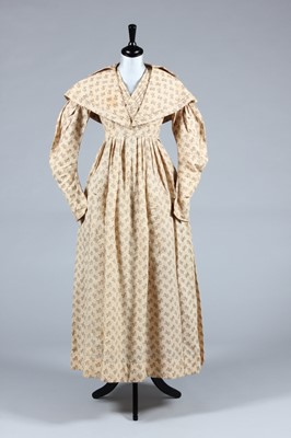 Lot 152 - A printed challis day dress and fichu, late...