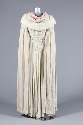 Lot 247 - A luxurious crushed velvet evening cape, 1930s,...