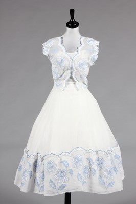 Lot 334 - A Ceil Chapman white organdy summer gown and...