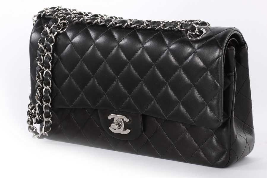 Lot 1 - A Chanel quilted lambskin leather classic flap...