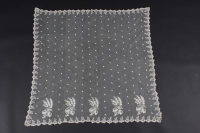 Lot 494 - A Brussels bobbin appliqué bonnet veil, circa...