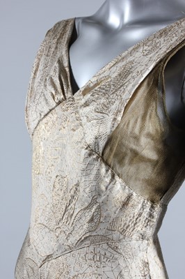 Lot 23 - A Madame Handley Seymour couture gold and...