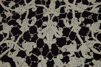 Lot 400 - Italian needlepoint lace, comprising: two...