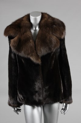 Lot 188 - A chocolate-brown mink jacket with deep sable...