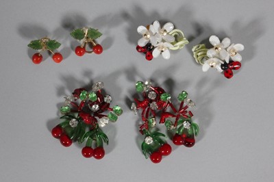 Lot 205 - A group of mainly floral 1950s and 1950s-style...