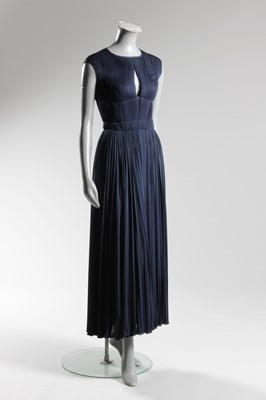 Lot 111 - A fine Madame Grès navy pleated jersey evening...