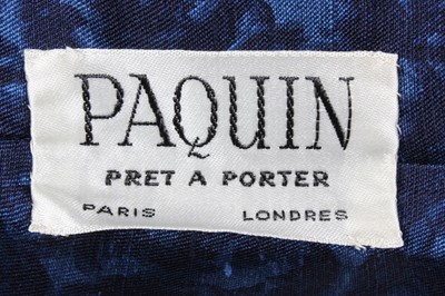 Lot 123 - A Paquin printed blue shantung silk cocktail...