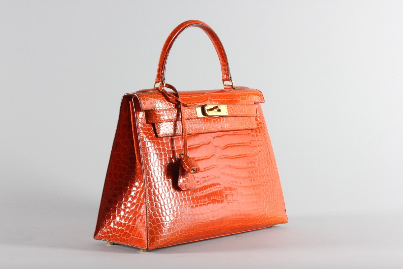 Hermès Kelly 32 Orange Crocodile Bag