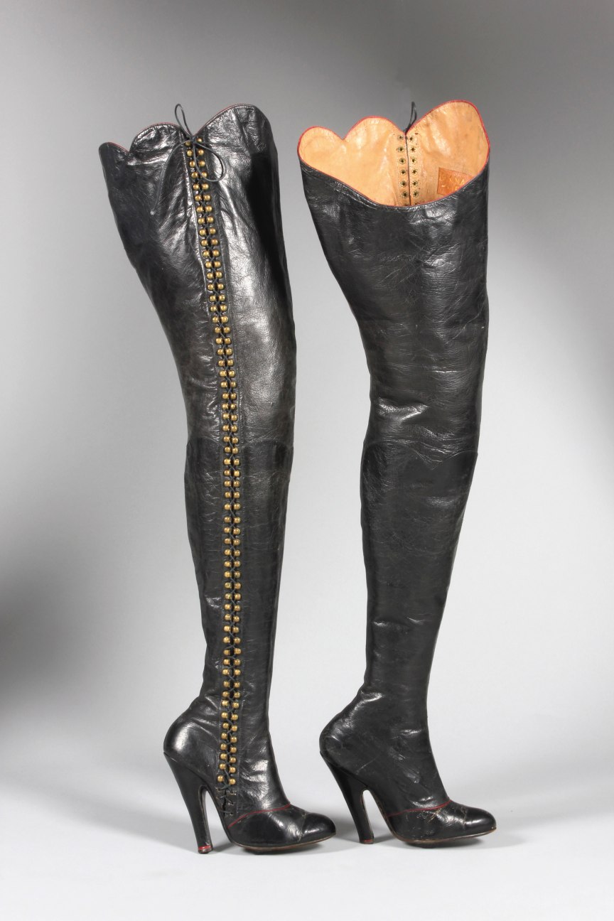 ladysslippervintage Lot 20 - A fine and rare pair of Diana Slip fetish