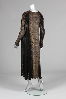 Lot 50 - A Mariano Fortuny stencilled black velvet...