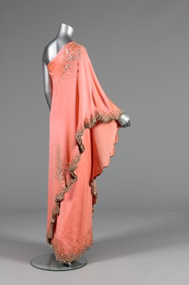 Lot 116 - A Valentino couture salmon-pink crêpe evening...