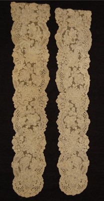 Lot 237 - A fine pair of Brussels lappets circa 1730,...