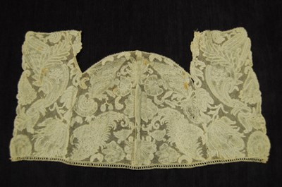 Lot 240 - A Flemish bobbin lace cap back, circa 1730,...