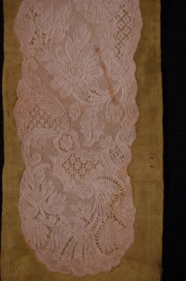 Lot 246 - A joined pair of Valenciennes joined lappets,...