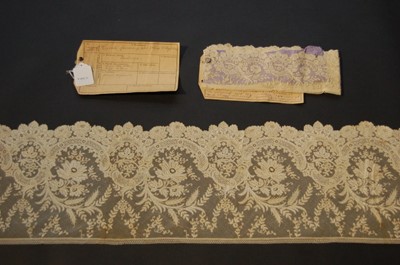 Lot 288 - A long and fine flounce of Valenciennes bobbin...