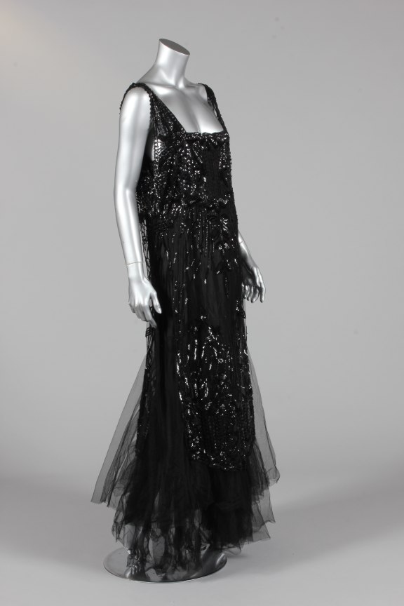 Lot 297 - An elaborate black beaded and sequined