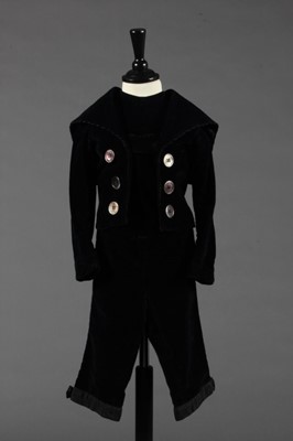 Lot 373 - A boy's navy needlecord sailor suit, circa...