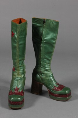 Lot 381 - A pair of Lionel Avery green leather...