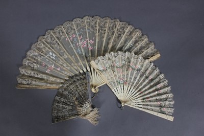 Lot 411 - A group of assorted fans, late 18th to late...