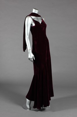 Lot 450 - An altered Chanel couture aubergine evening...