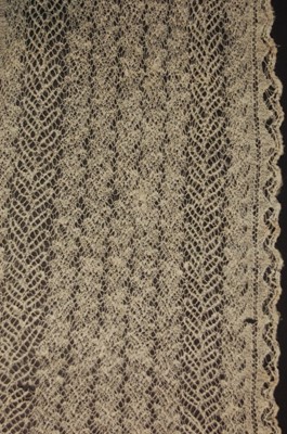 Lot 203 - A Shetland wedding ring shawl, early 20th...