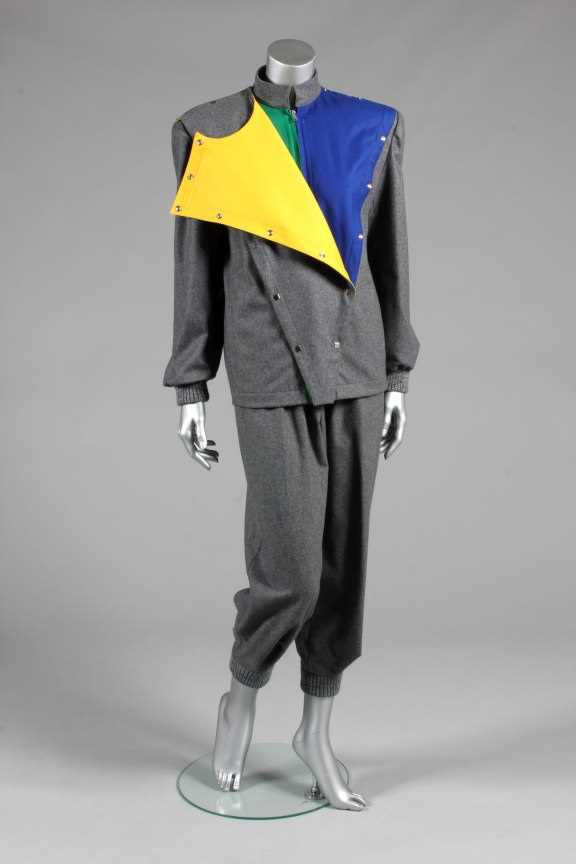 Lot 231 - A Thierry Mugler futuristic grey flannel...