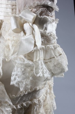 Lot 59 - A fine ivory organza and Valenciennes lace...