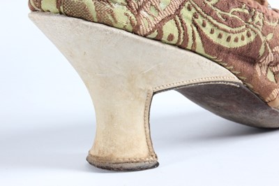 Lot 41 - A pair of brocaded silk ladies shoes, circa...