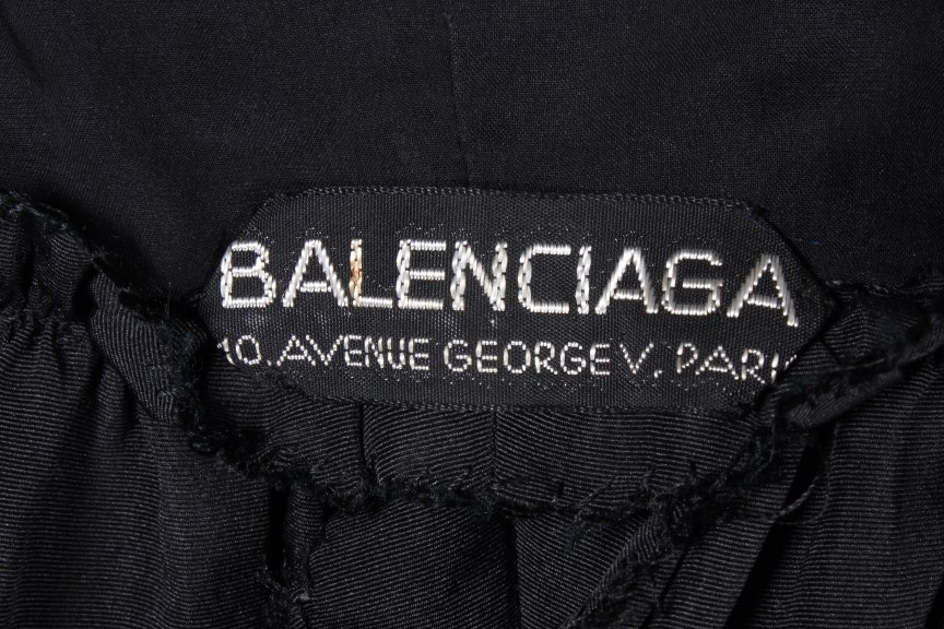 Lot 108 - A Balenciaga couture black silk evening or