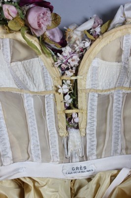 Lot 119 - A romantic Madame Grès ball gown, 1953,...