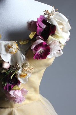 Lot 119 - A romantic Madame Grès ball gown, 1953,...