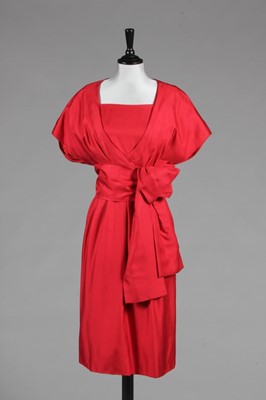 Lot 107 - A Christian Dior London red silk faille dinner...