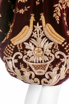 Lot 174 - A magnificent Romeo Gigli embroidered cocoon...