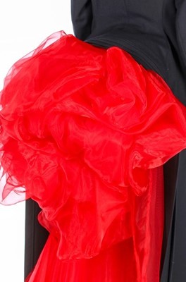 Lot 199 - A fine and rare Yohji Yamamoto bustle coat,...