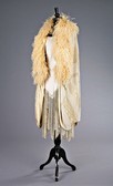 Lot 68 - A Callot Soeurs oyster satin cocktail gown,...