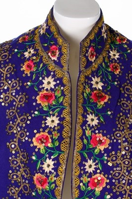Lot 39 - An embroidered 18th century style coat,...