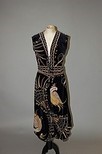 Lot 315 - An Emilio Pucci printed velvet harem outfit,...