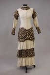 Lot 131 - A linen and printed cotton day dress, late...