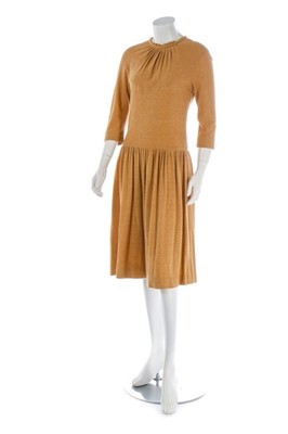 Lot 99 - A Madame Grs couture flecked tan jersey day...