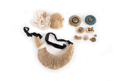 Lot 120 - Lucie Rie jewellery and brooches, 1940s,...