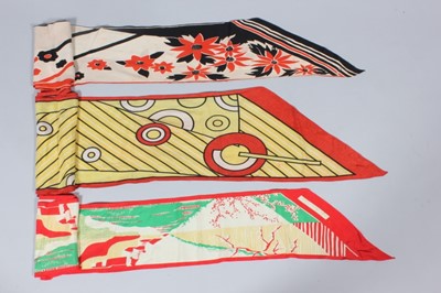 Lot 110 - 1920s printed silk scarves, ten long pointed...