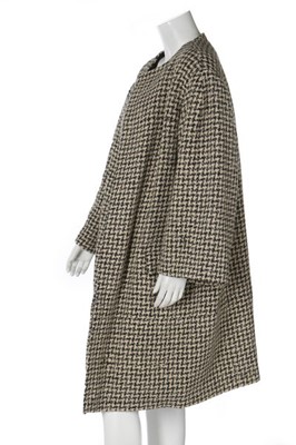 Lot 293 - A Balenciaga couture hound's-tooth checked...