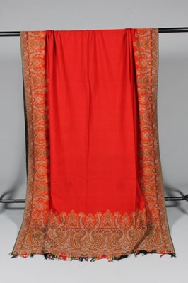 Lot 393 - The Pat Earnshaw Lace & Textile collection,...