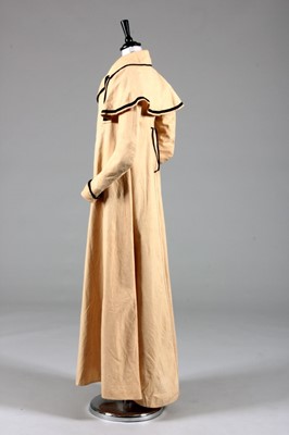 Lot 82 - A rare Holland cotton lady's summer coat,...
