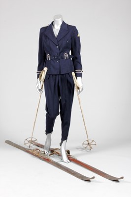 Lot 97 - An Och Freres ski-suit, Swiss, late 1930s, of...