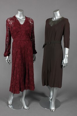 Lot 116 - A group of mainly 1930s-40s clothing,...